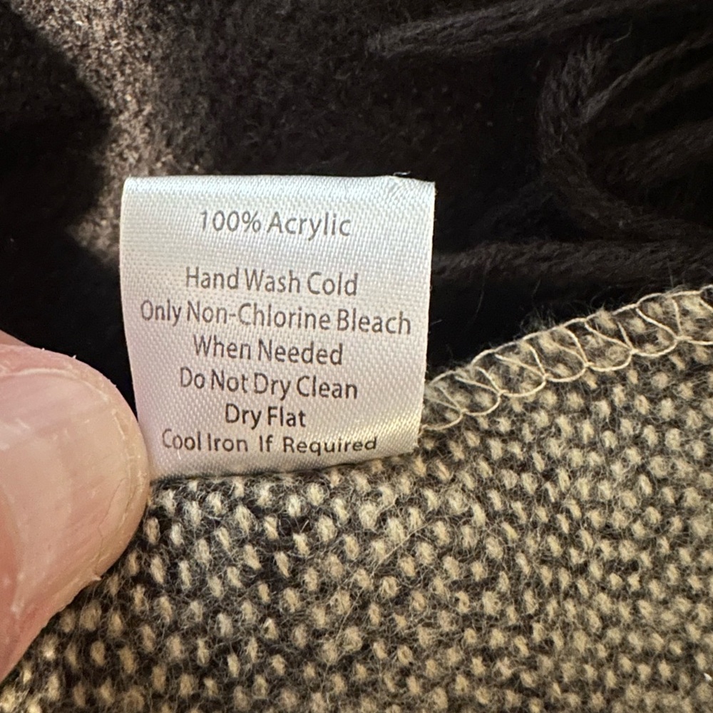 Reversible Woman's Shawl Wrap Black Taupe Scarf - Picture 4 of 4